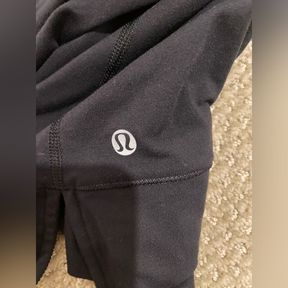 Lululemon Zip Back Long Sleeve Pullover medium - Picture 2 of 3